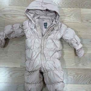 Baby Gap Puffer snowsuit size 12-18 Months